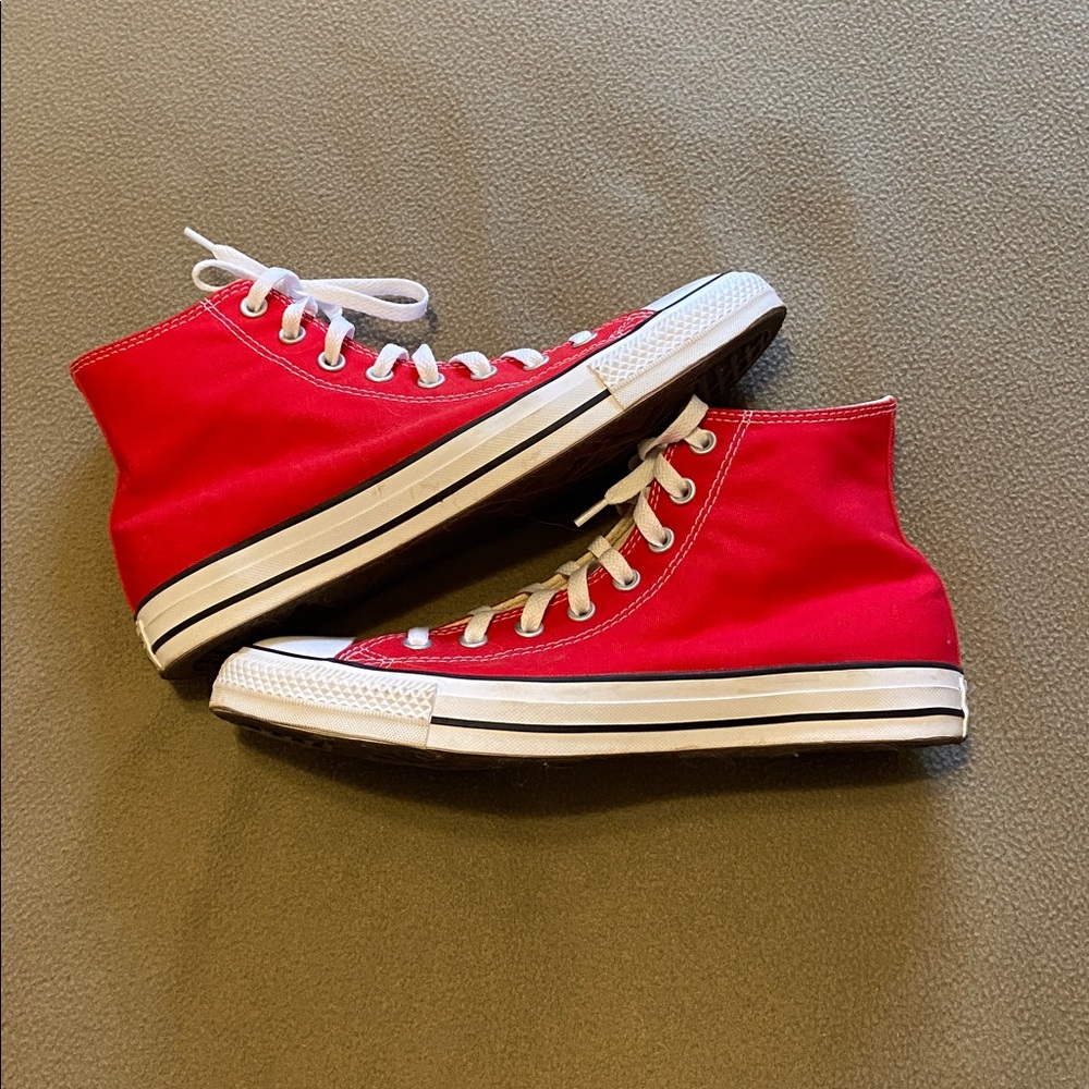 Converse Chuck Taylor All*Star High-tops. - Picture 4 of 6